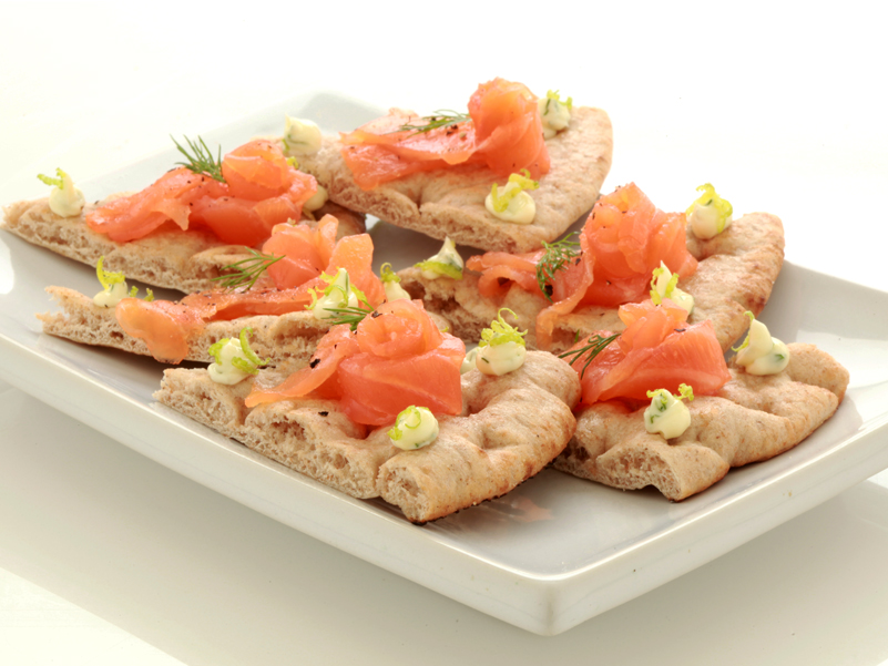 Whole meal canapés with smoked salmon